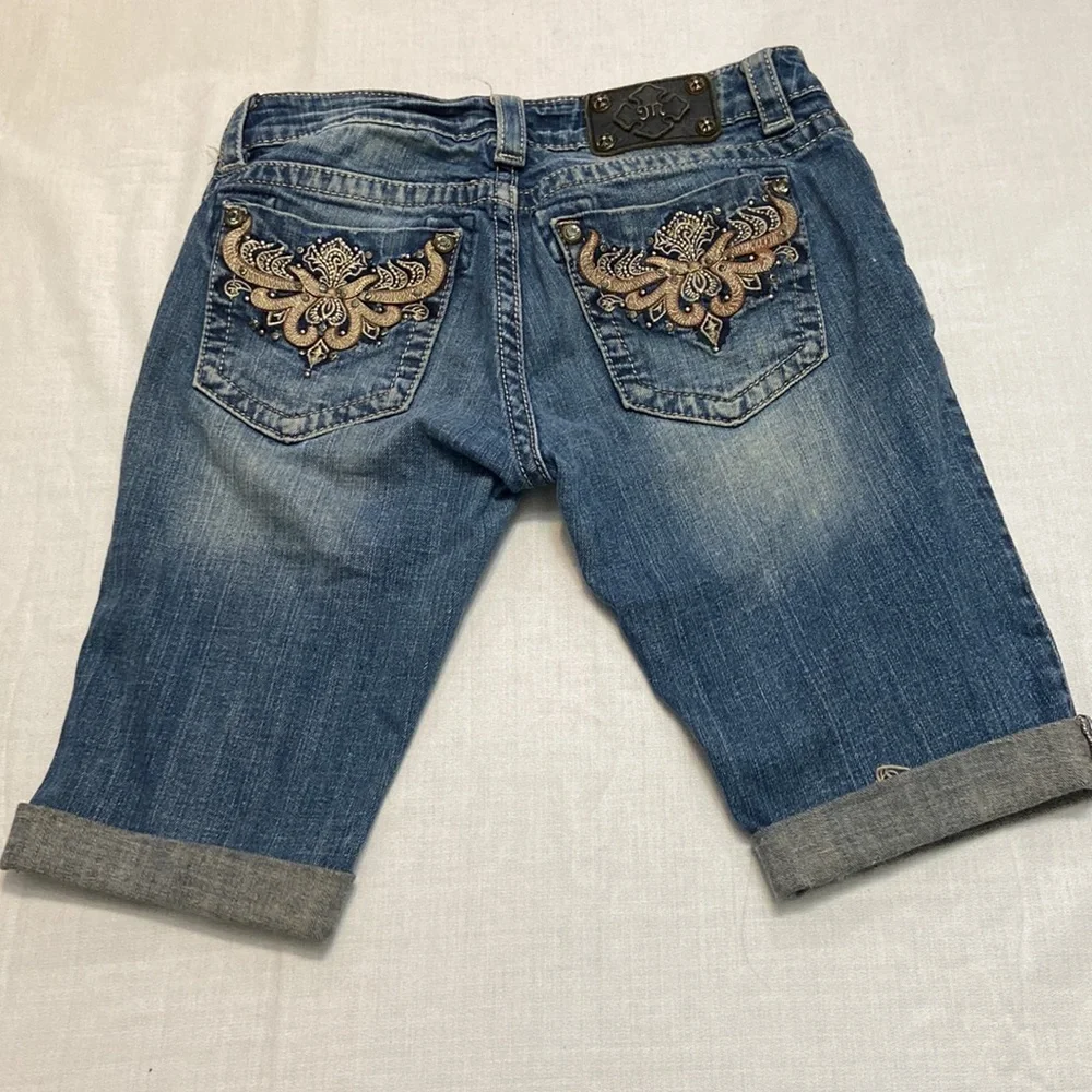 Miss Me Womens Denim Shorts Excellent Used Condition! Size 29